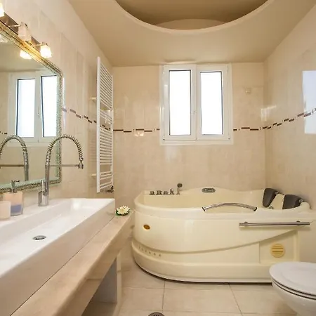 Eva's House פסטידה